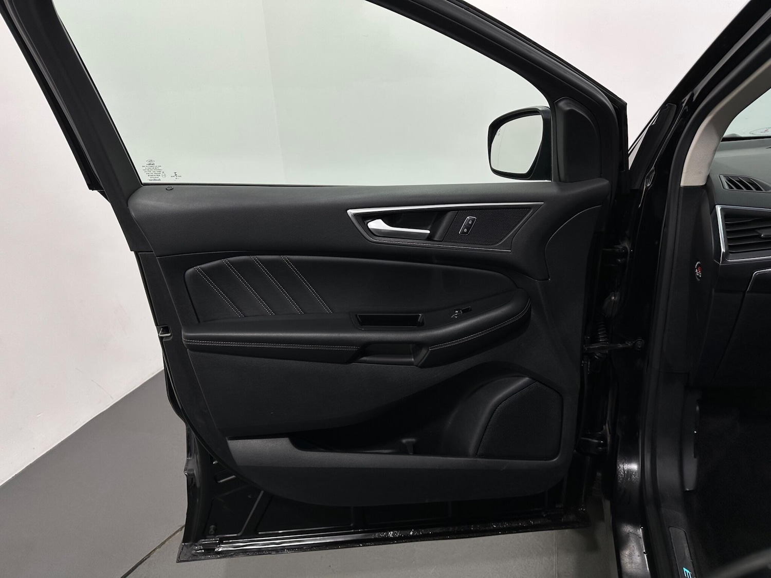 Used Ford Edge 2016 for sale - 76878959: Photo 37