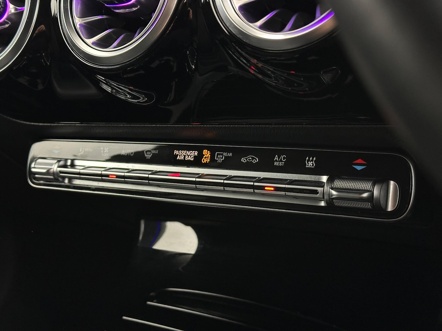 Used Mercedes-Benz CLA 2021 for sale - 76878506: Photo 21