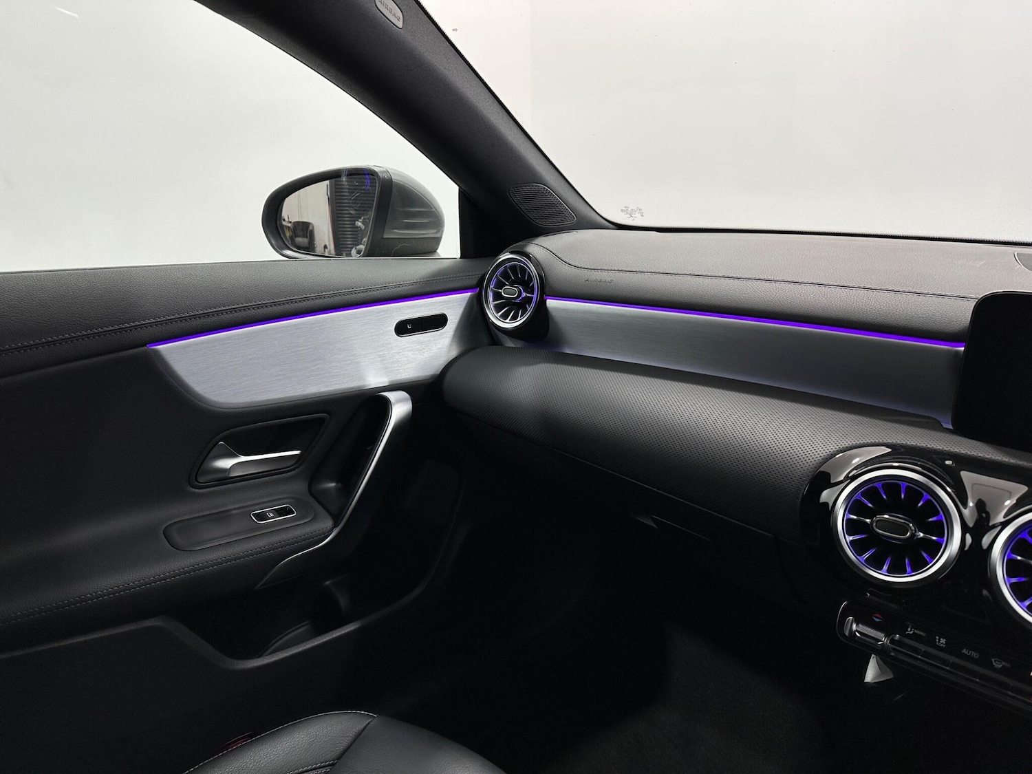 Used Mercedes-Benz CLA 2021 for sale - 76878506: Photo 27