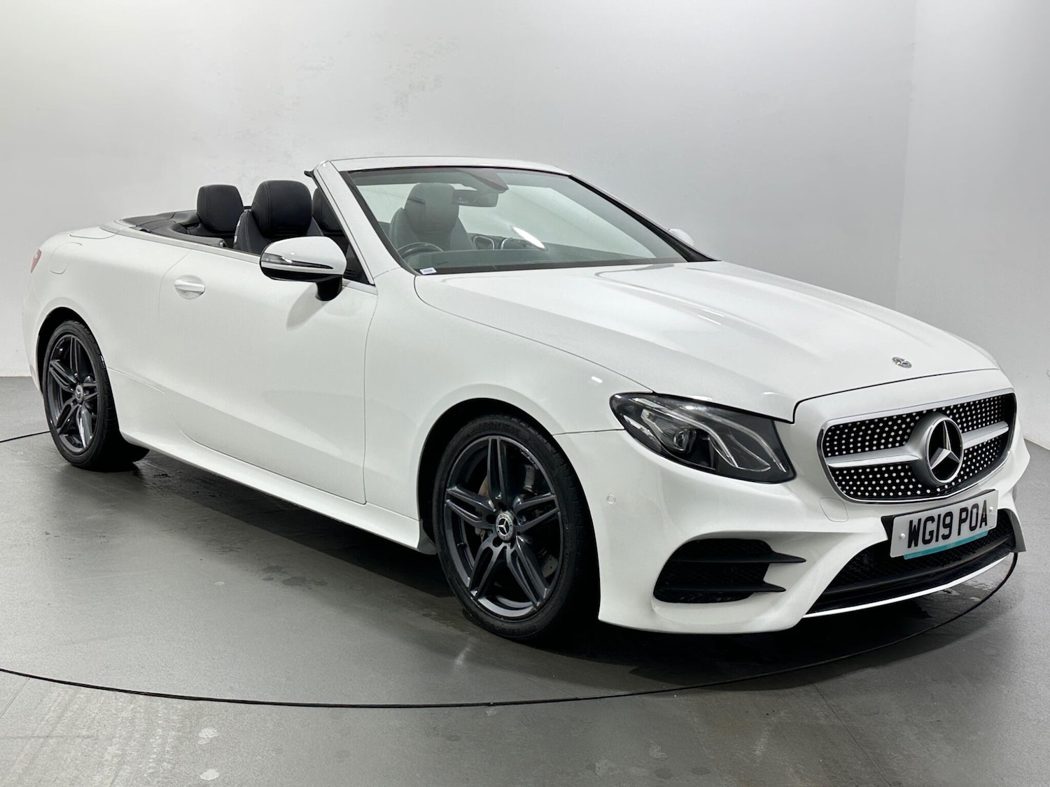 Used Mercedes-Benz E Class 2019 for sale - 76879010: Photo 1