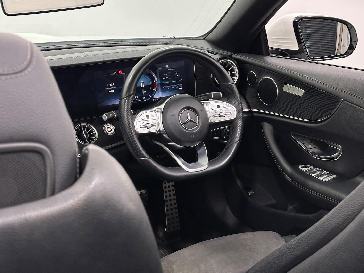 Used Mercedes-Benz E Class 2019 for sale - 76879010: Photo 11