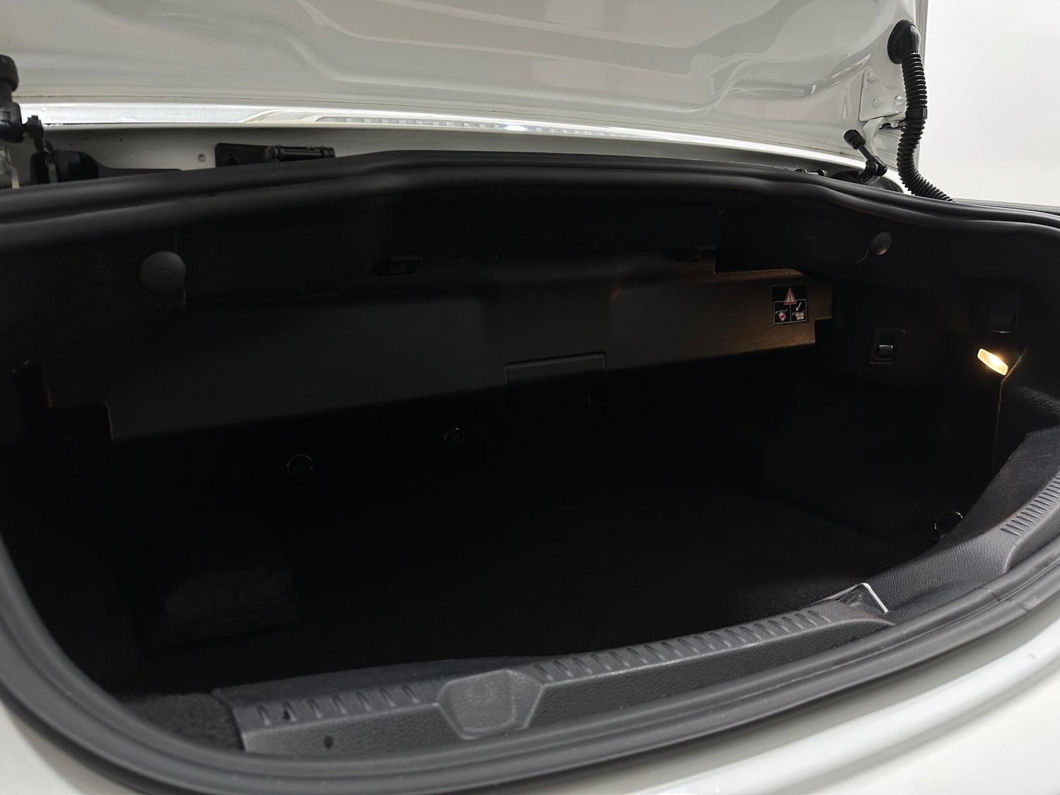 Used Mercedes-Benz E Class 2019 for sale - 76879010: Photo 42