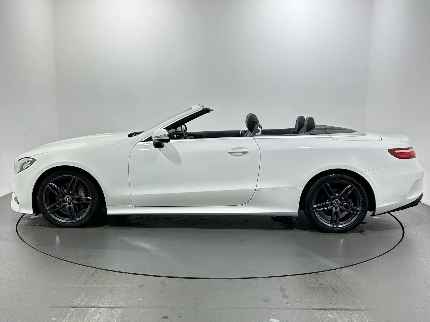 Used Mercedes-Benz E Class 2019 for sale - 76879010: Photo 5