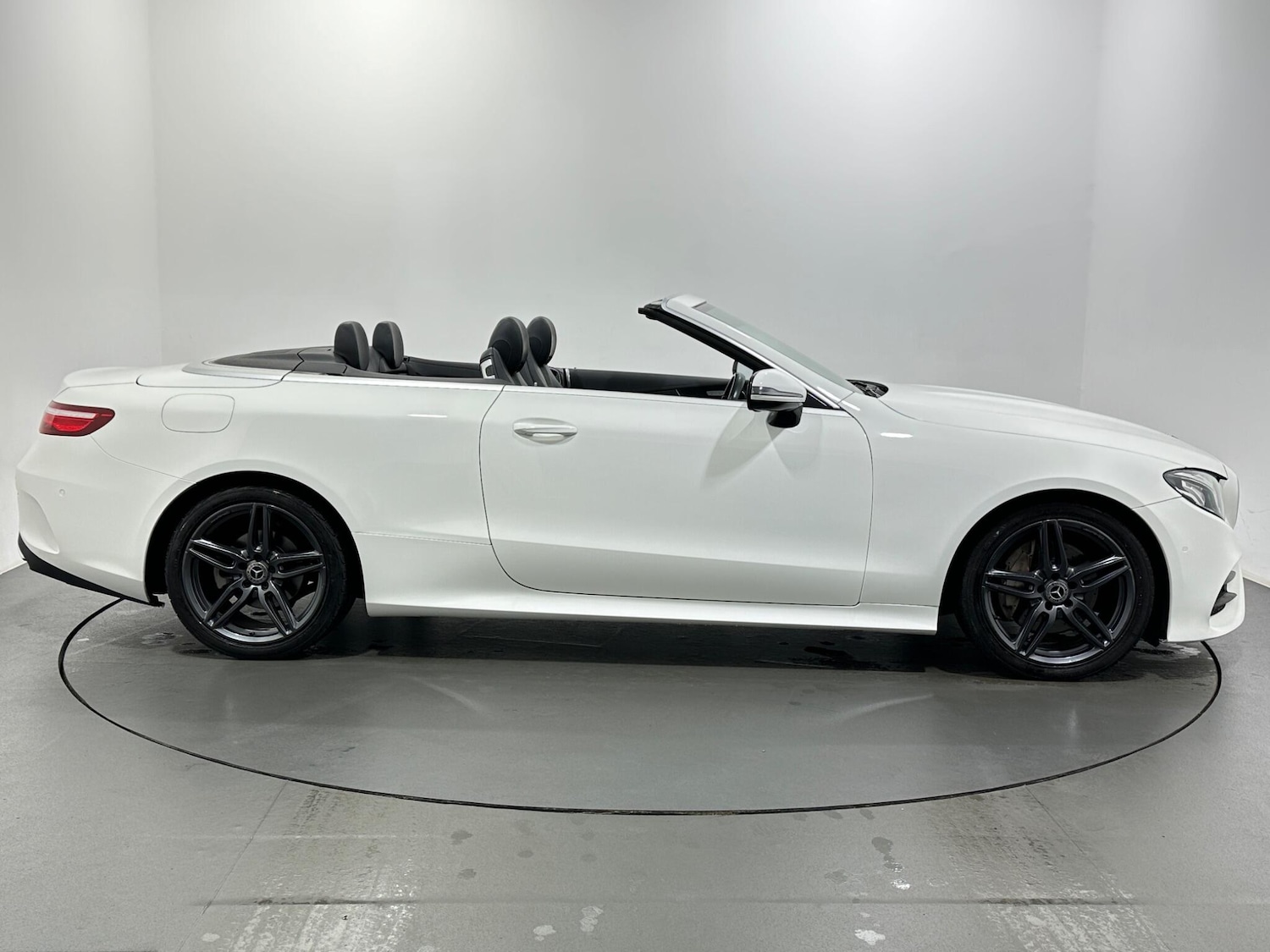 Used Mercedes-Benz E Class 2019 for sale - 76879010: Photo 9