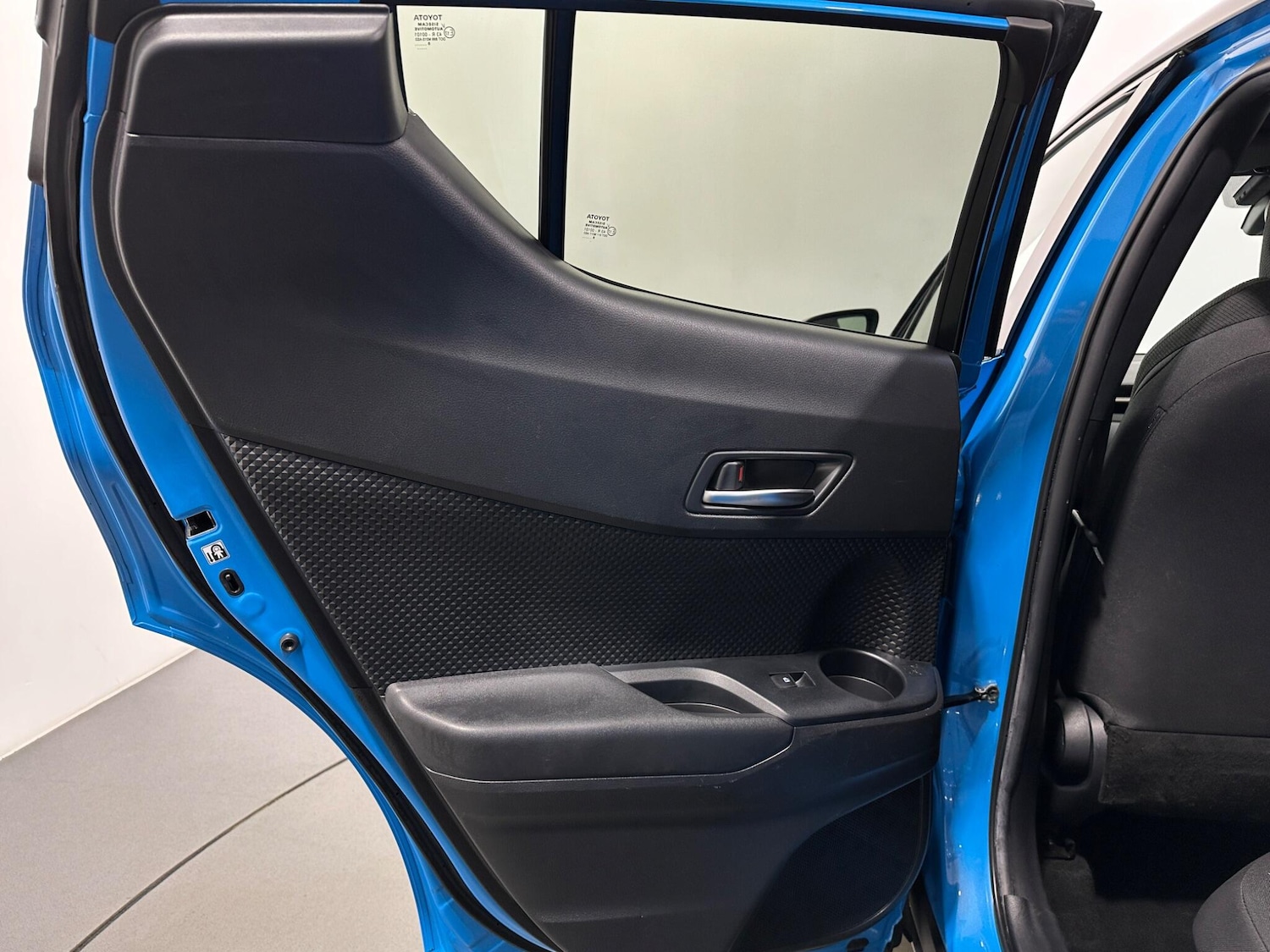 Used Toyota C-HR 2019 for sale - 76878926: Photo 39