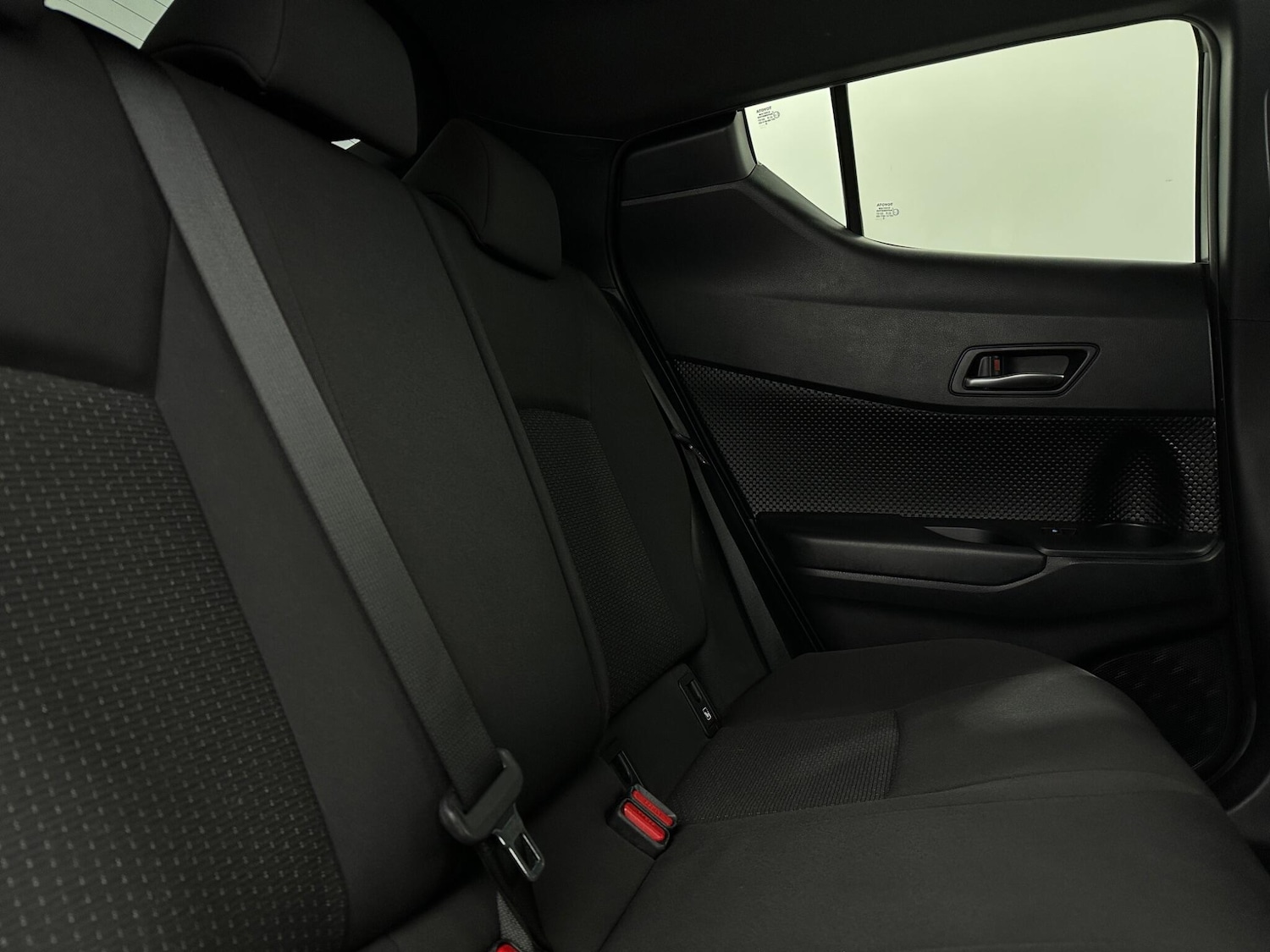 Used Toyota C-HR 2019 for sale - 76878926: Photo 41