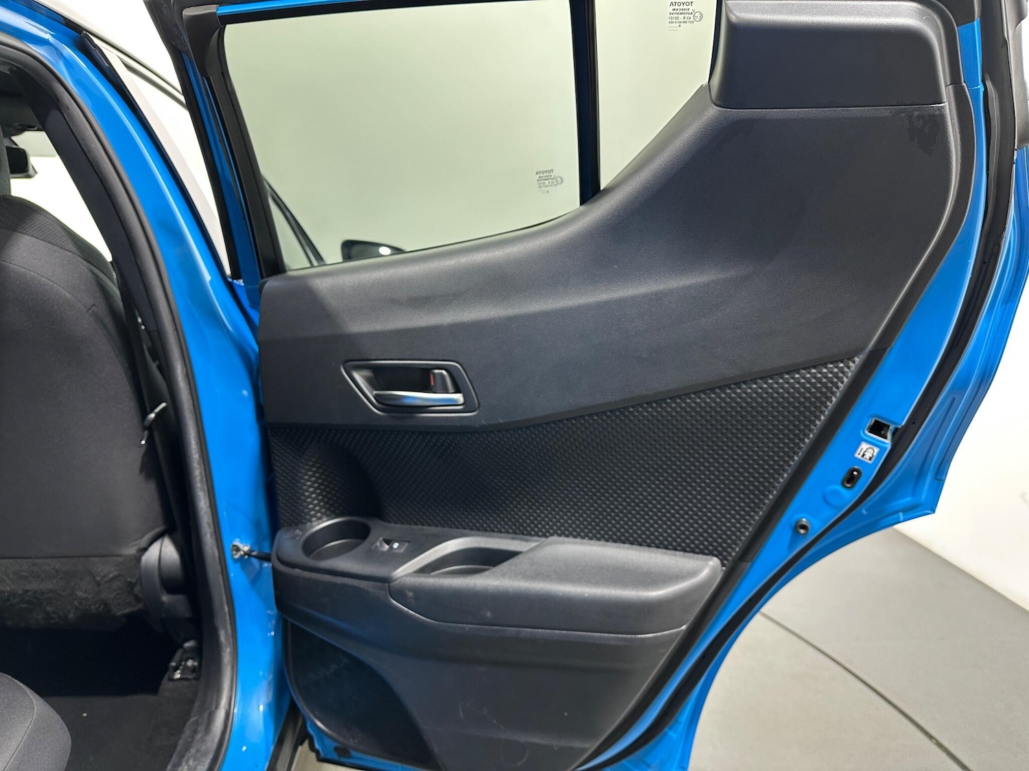 Used Toyota C-HR 2019 for sale - 76878926: Photo 42