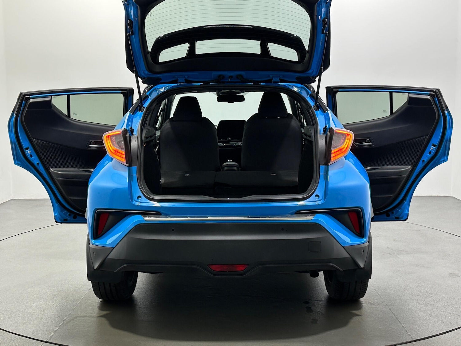 Used Toyota C-HR 2019 for sale - 76878926: Photo 43