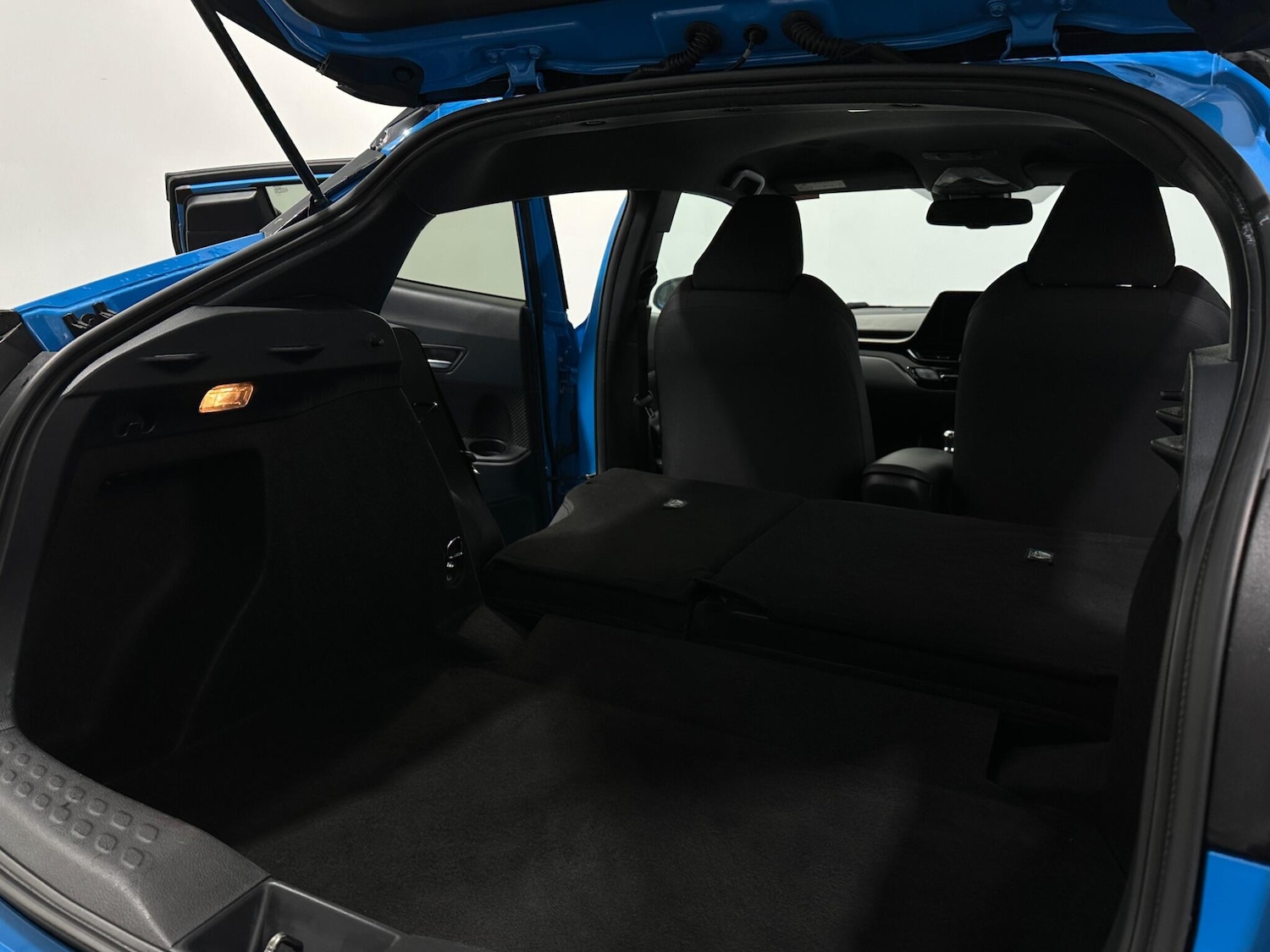 Used Toyota C-HR 2019 for sale - 76878926: Photo 44