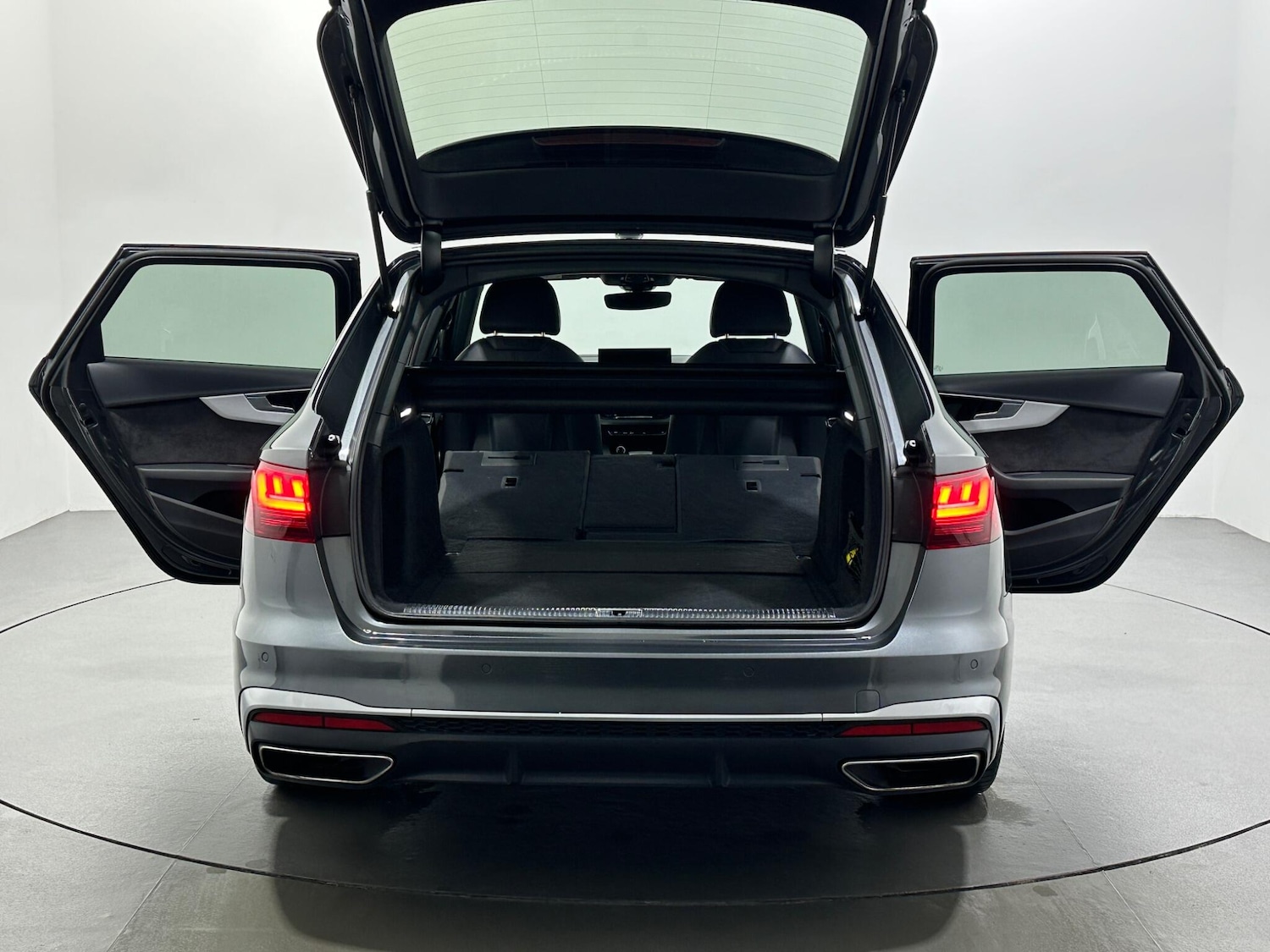 Used Audi A4 2020 for sale - 76878539: Photo 43