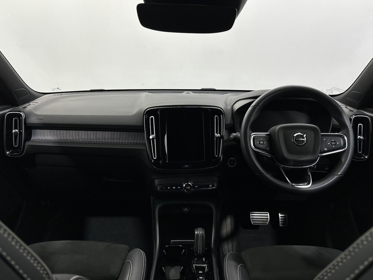 Used Volvo XC40 2022 for sale - 76878472: Photo 19