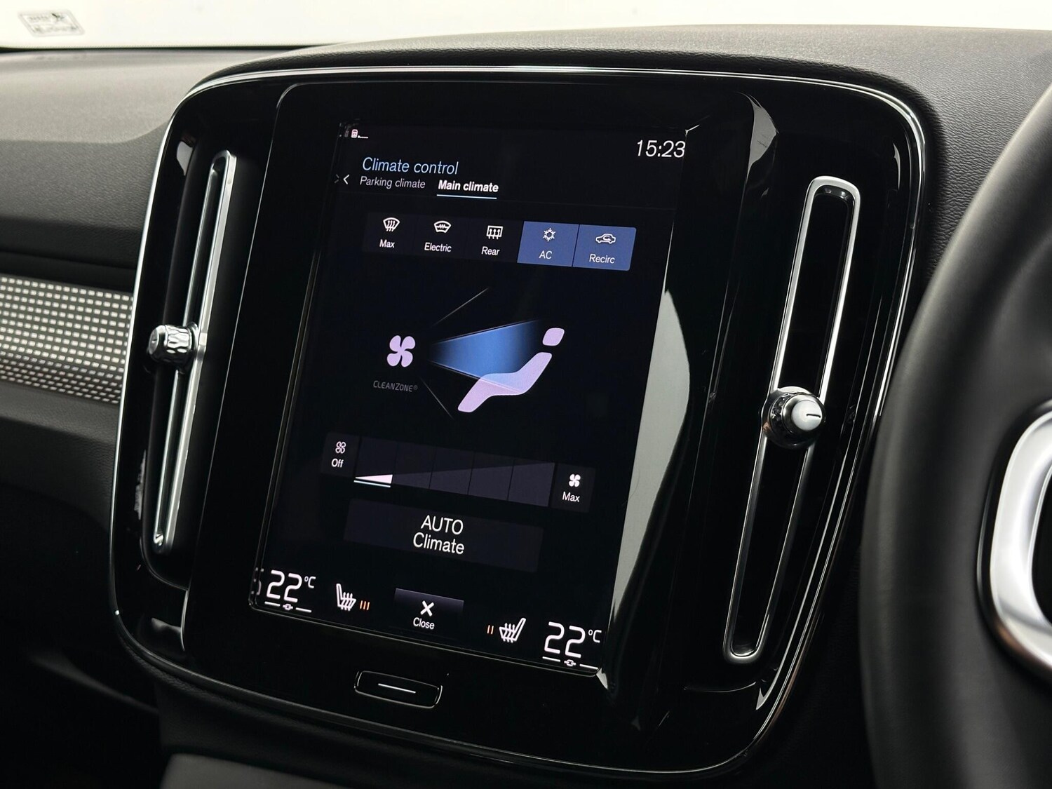 Used Volvo XC40 2022 for sale - 76878472: Photo 22