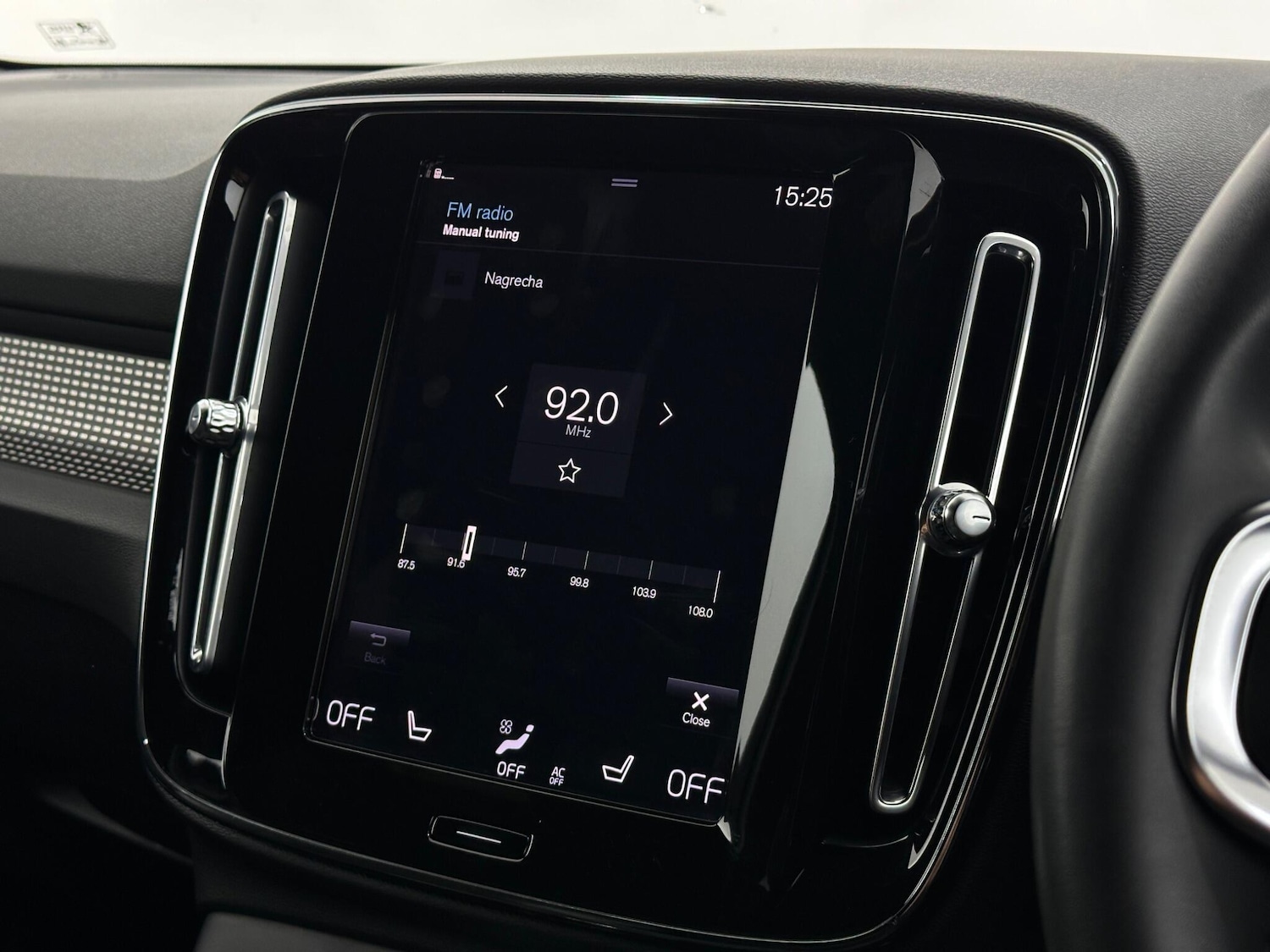 Used Volvo XC40 2022 for sale - 76878472: Photo 24