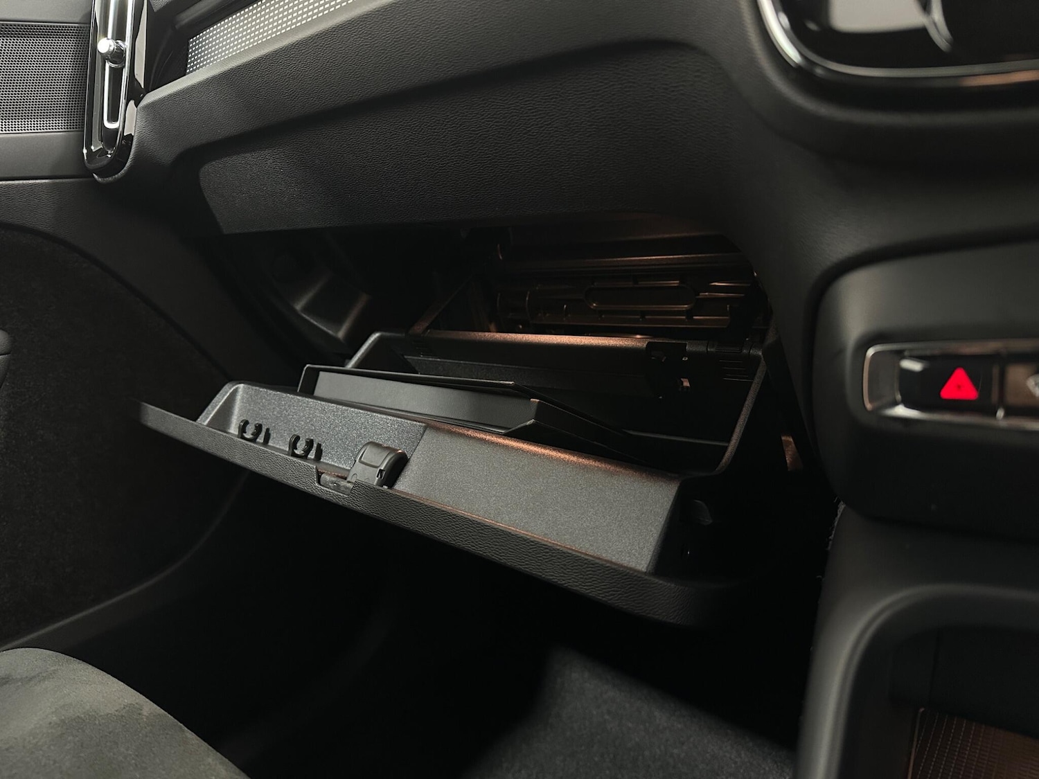 Used Volvo XC40 2022 for sale - 76878472: Photo 28