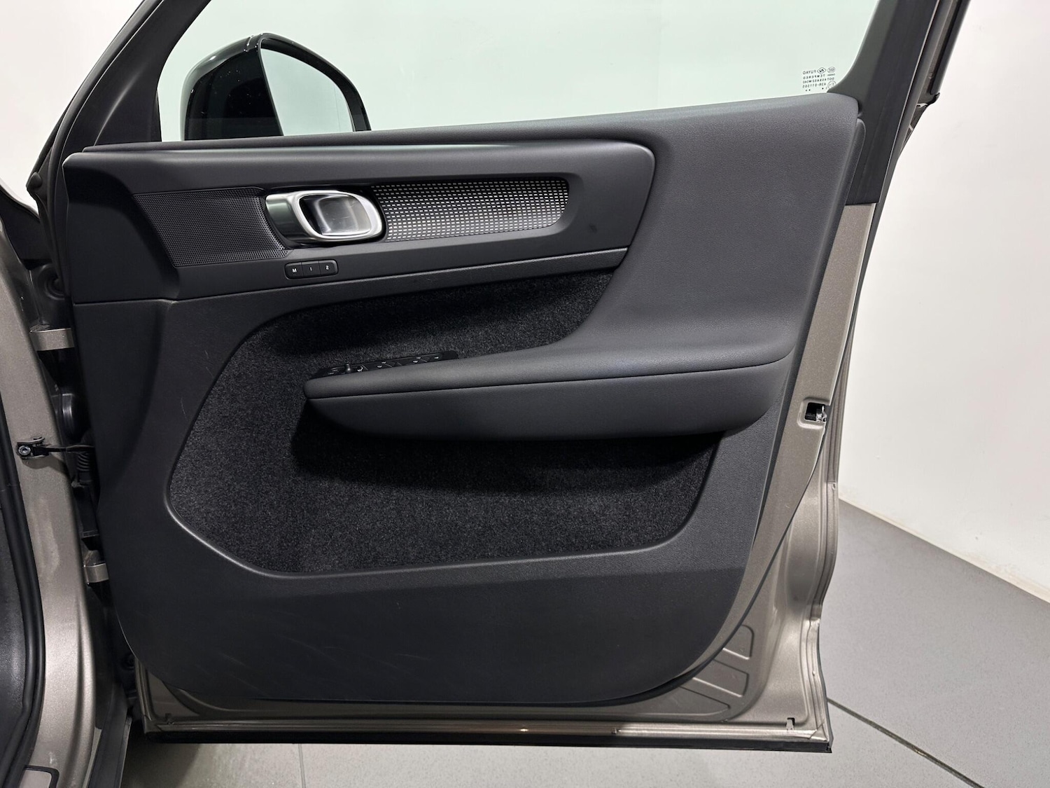 Used Volvo XC40 2022 for sale - 76878472: Photo 33