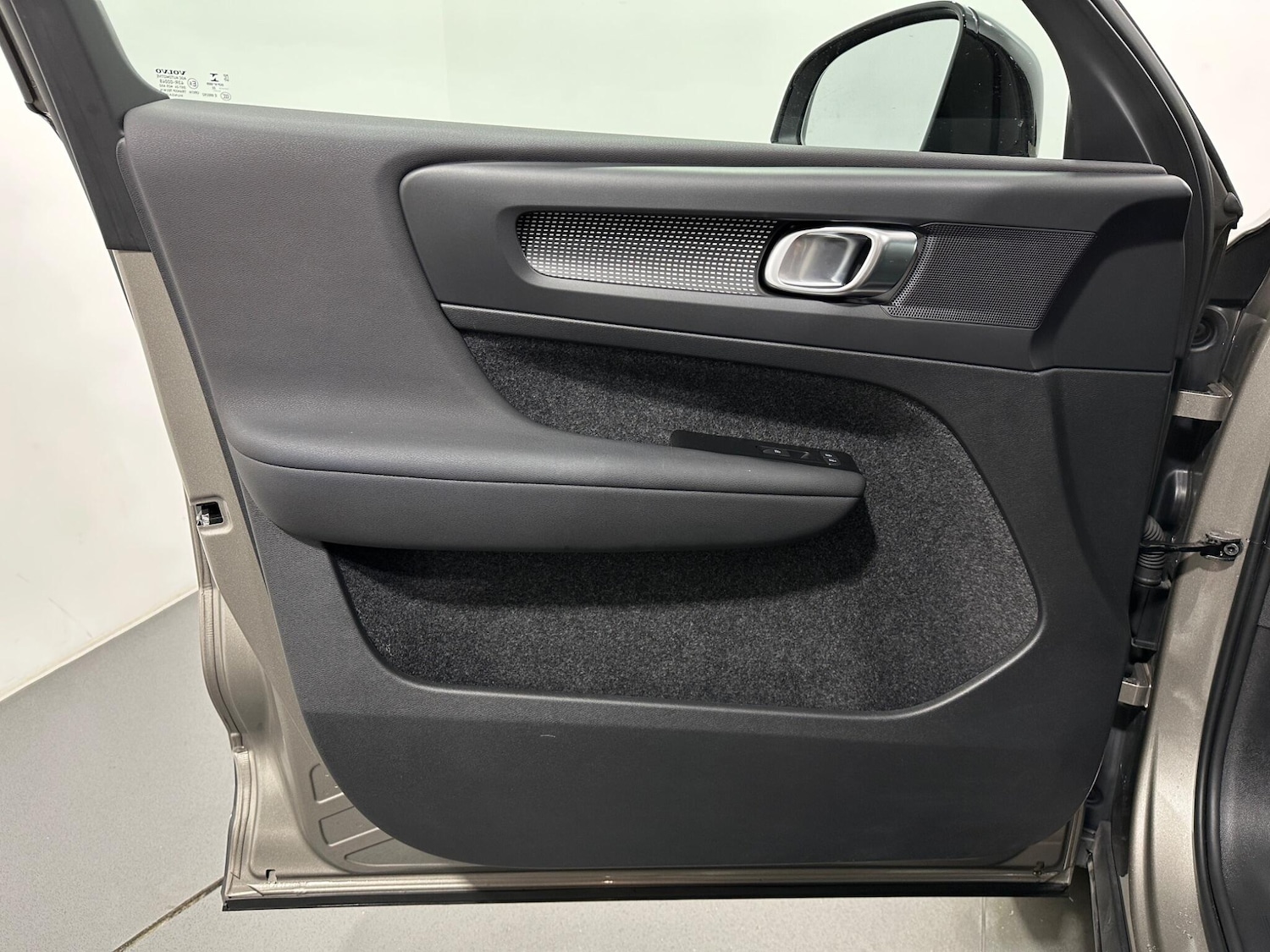 Used Volvo XC40 2022 for sale - 76878472: Photo 36