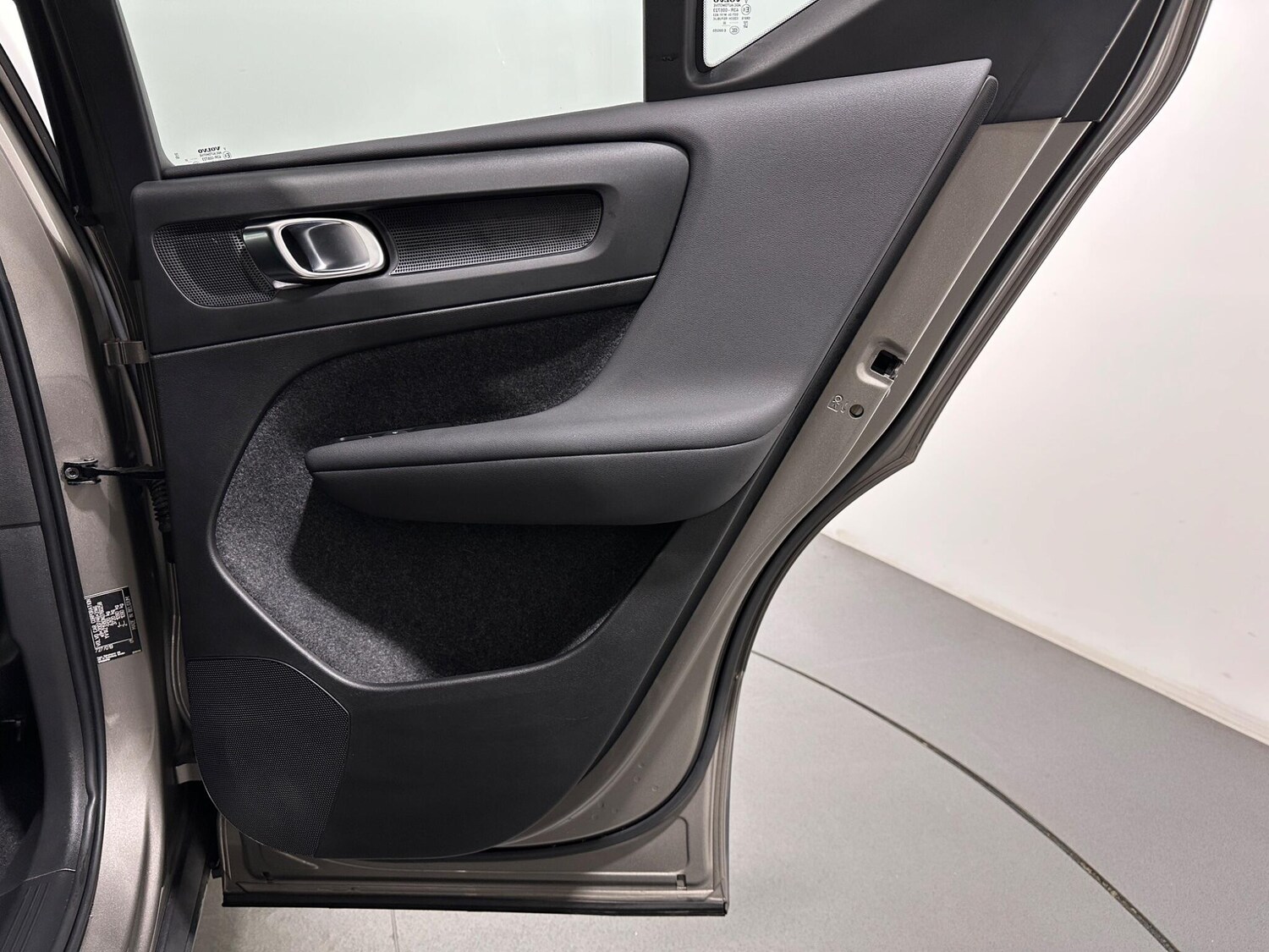 Used Volvo XC40 2022 for sale - 76878472: Photo 43