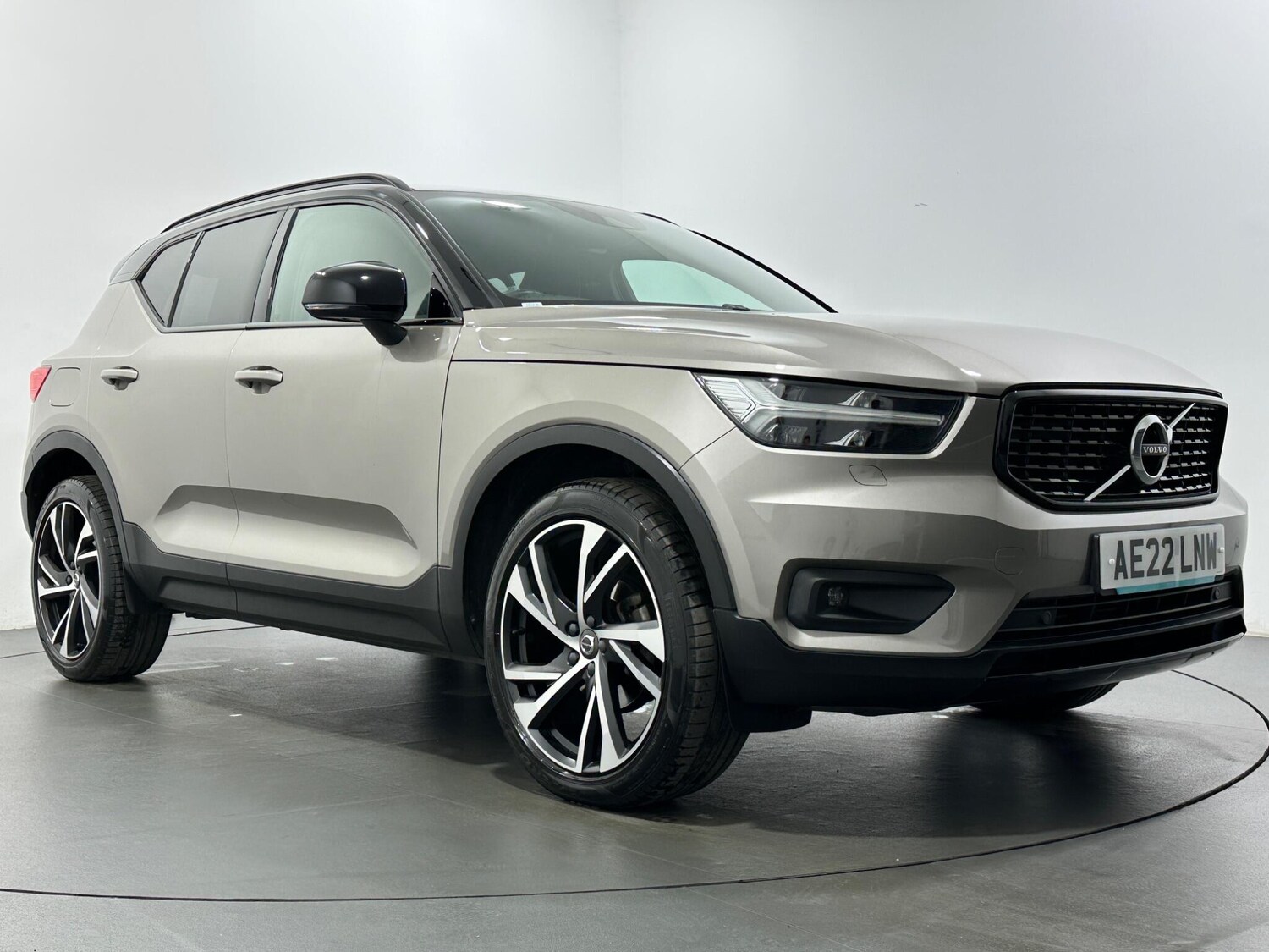 Used Volvo XC40 2022 for sale - 76878472: Photo 53
