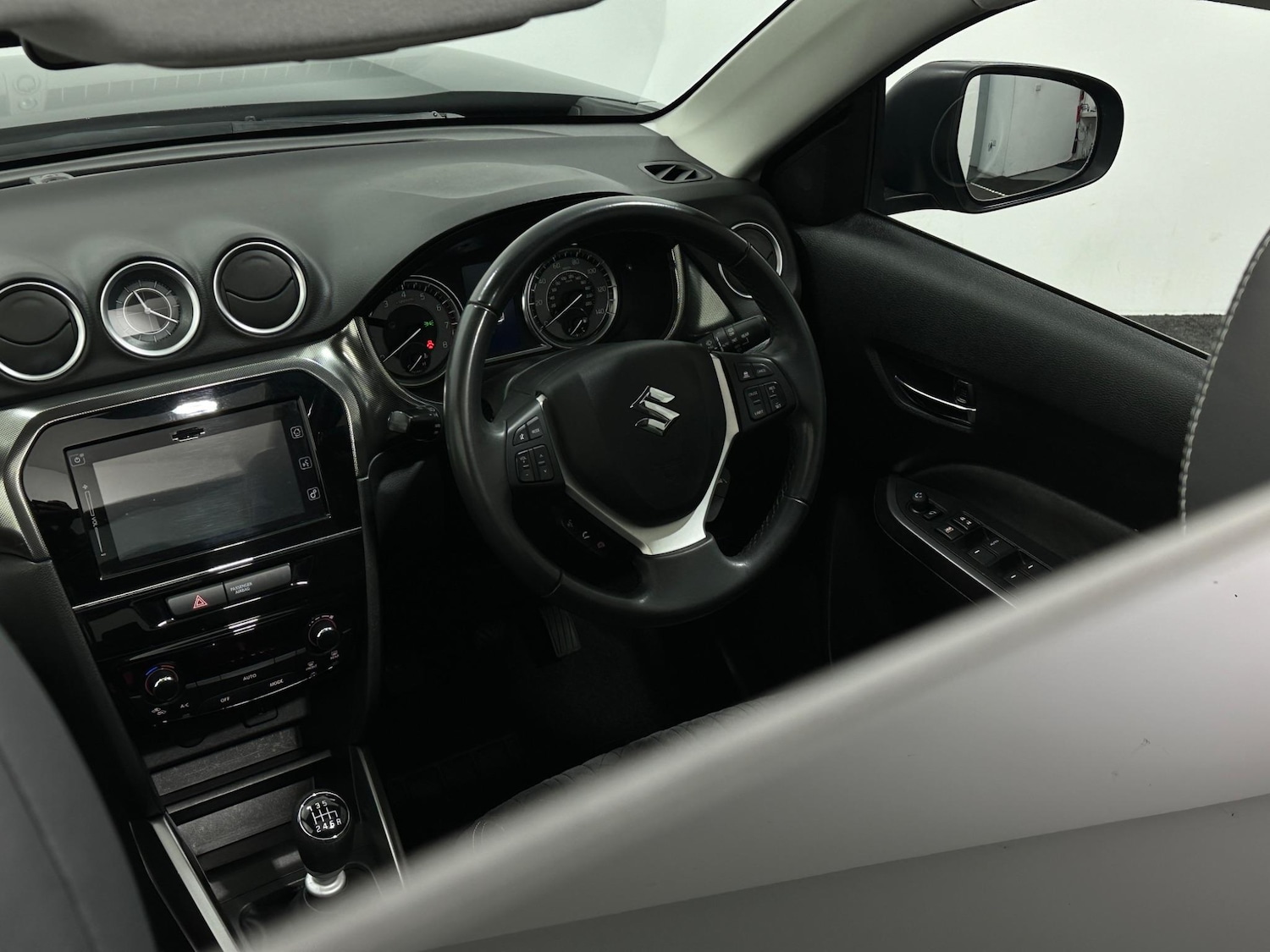 Used Suzuki Vitara 2021 for sale - 76878544: Photo 50