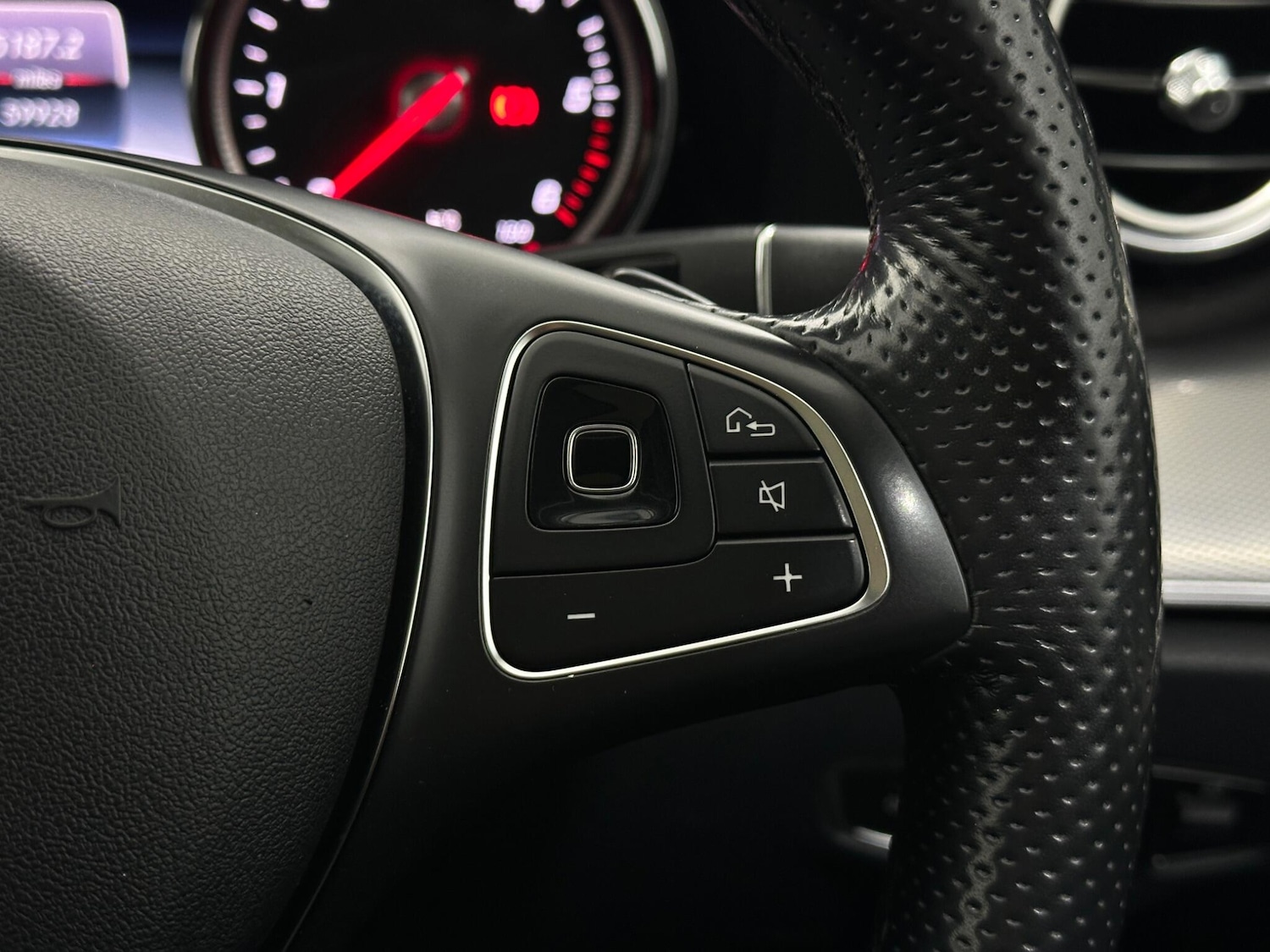 Used Mercedes-Benz E Class 2017 for sale - 77978414: Photo 16