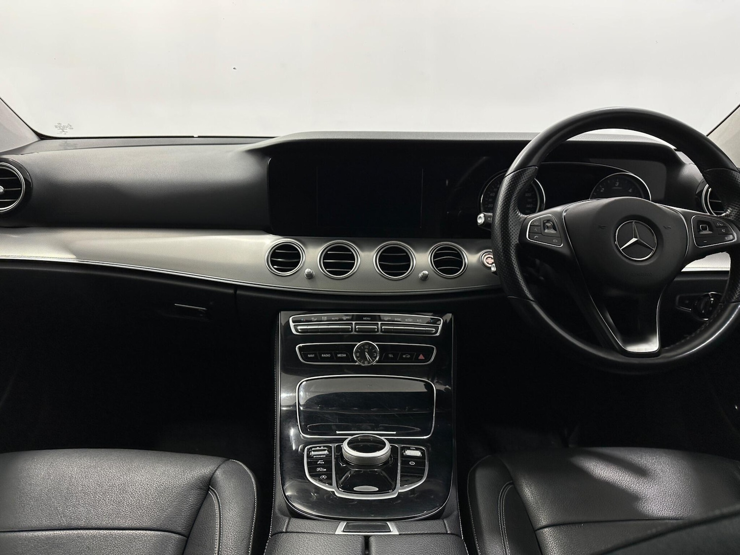 Used Mercedes-Benz E Class 2017 for sale - 77978414: Photo 21