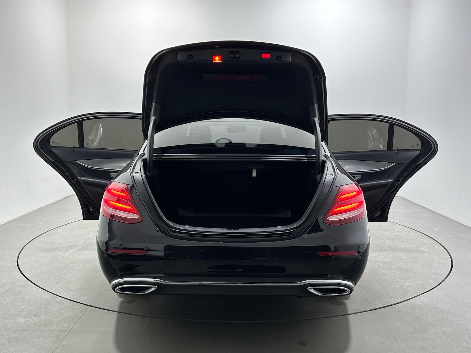 Used Mercedes-Benz E Class 2017 for sale - 77978414: Photo 45