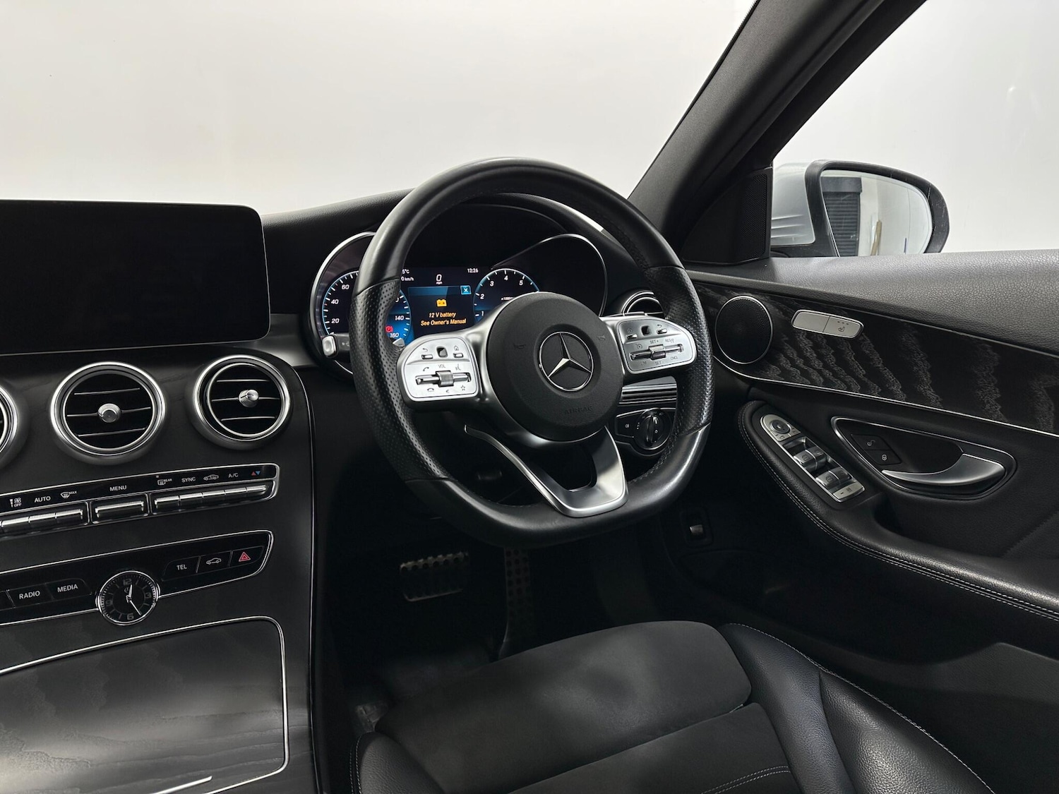 Used Mercedes-Benz C Class 2018 for sale - 77162905: Photo 11