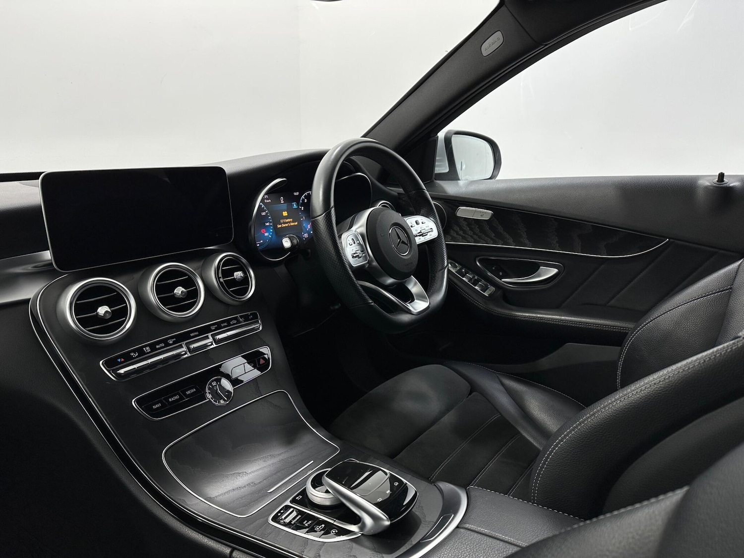 Used Mercedes-Benz C Class 2018 for sale - 77162905: Photo 31