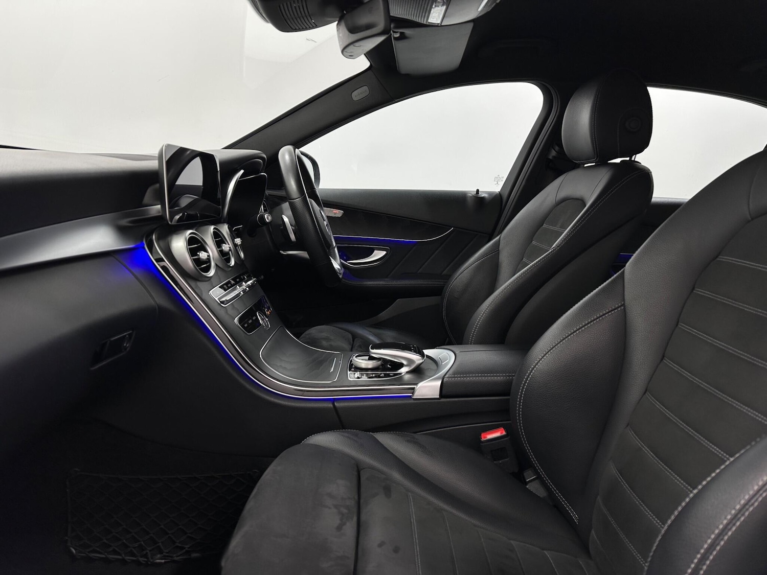 Used Mercedes-Benz C Class 2018 for sale - 77162905: Photo 35