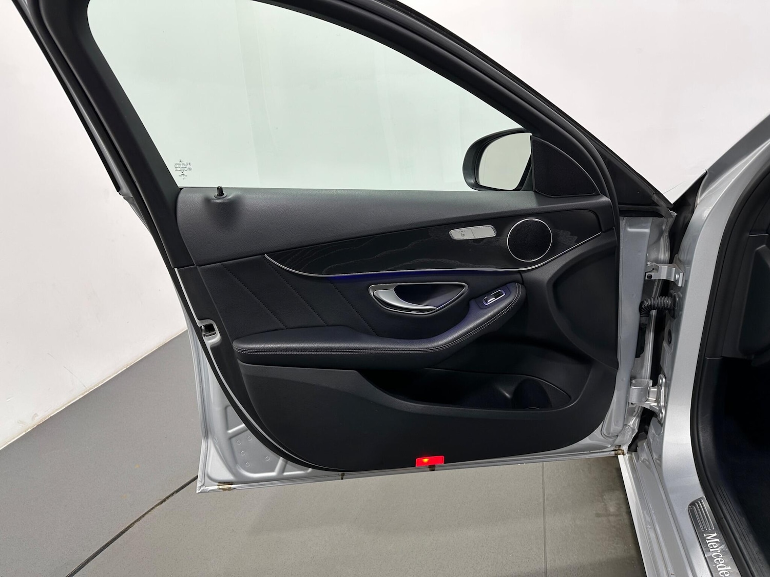 Used Mercedes-Benz C Class 2018 for sale - 77162905: Photo 37