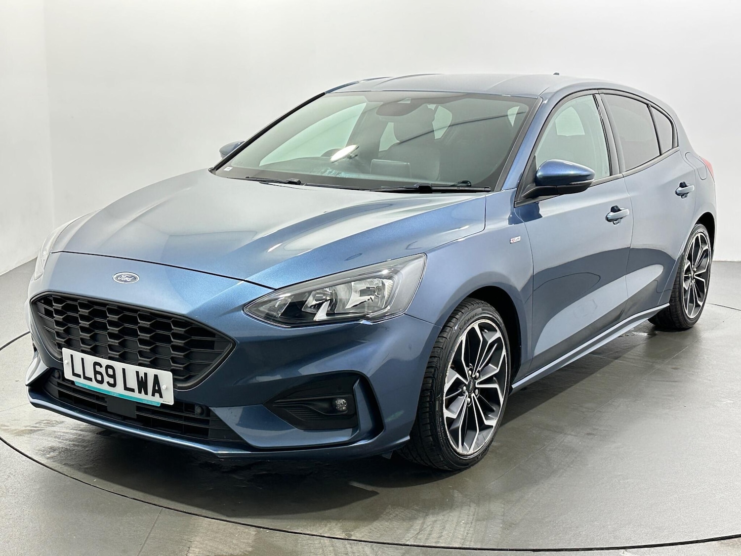 Used Ford Focus 2019 for sale - 76879013: Photo 4