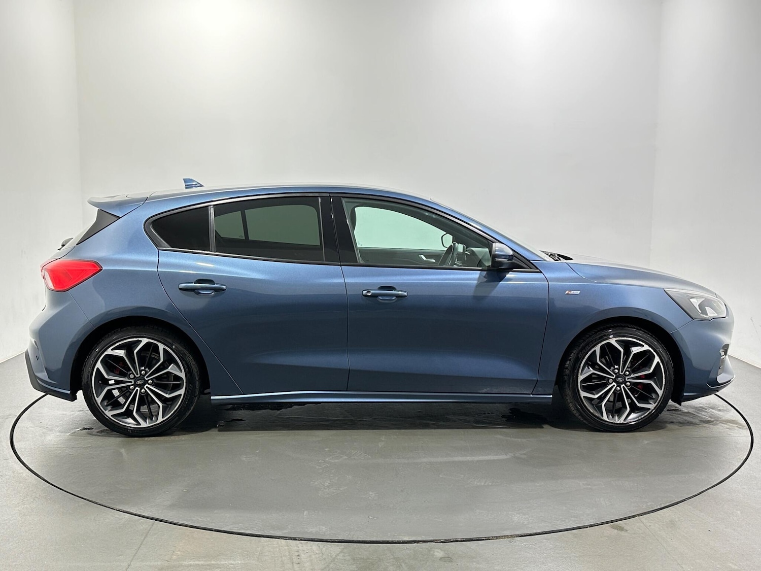 Used Ford Focus 2019 for sale - 76879013: Photo 9