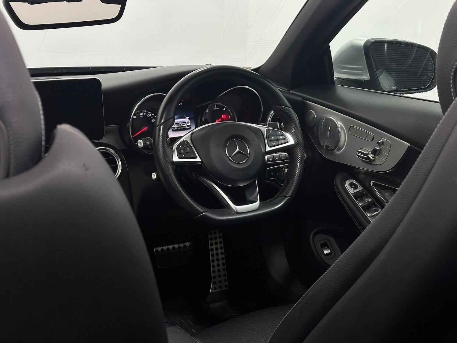 Used Mercedes-Benz C Class 2018 for sale - 77230194: Photo 11