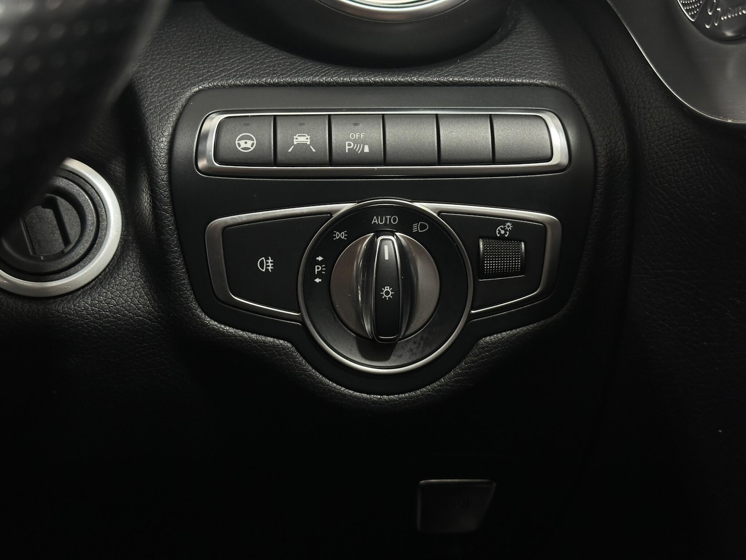 Used Mercedes-Benz C Class 2018 for sale - 77230194: Photo 17