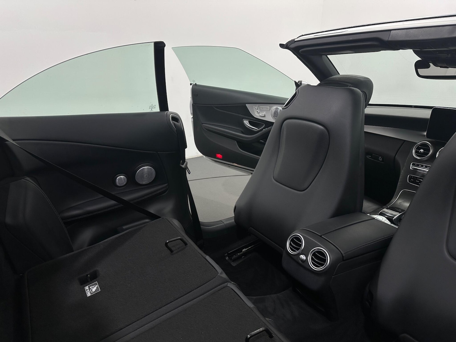 Used Mercedes-Benz C Class 2018 for sale - 77230194: Photo 44