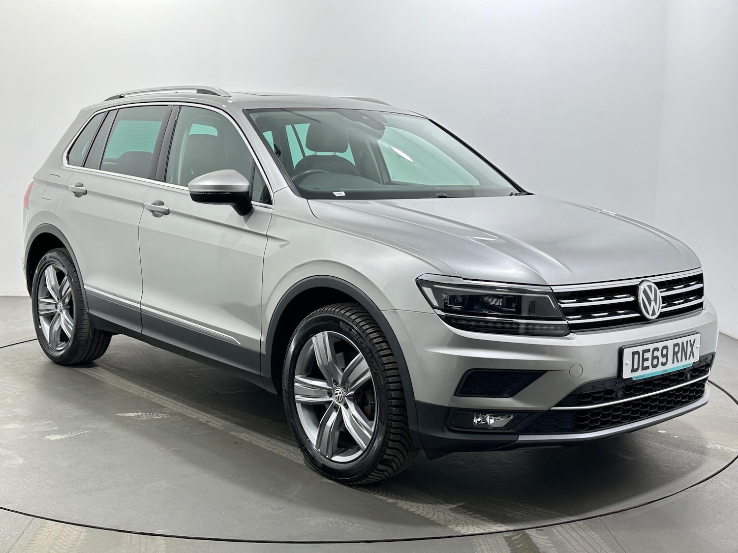 Used Volkswagen Tiguan for sale - 78020311: Photo 1