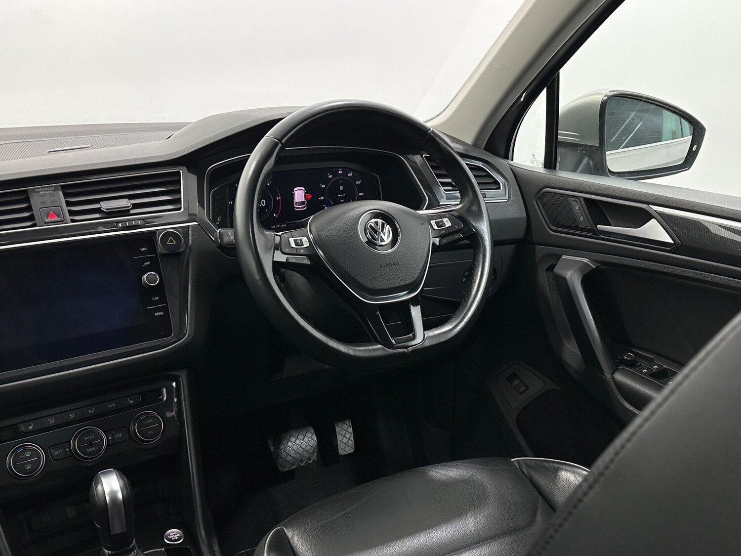 Used Volkswagen Tiguan for sale - 78020311: Photo 12