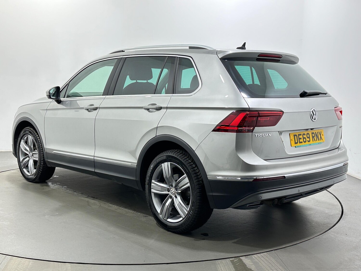 Used Volkswagen Tiguan for sale - 78020311: Photo 6