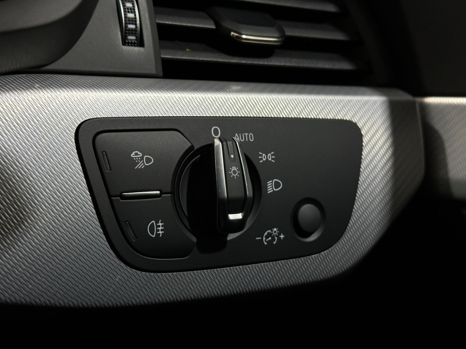 Used Audi A4 Avant for sale - 77424930: Photo 18