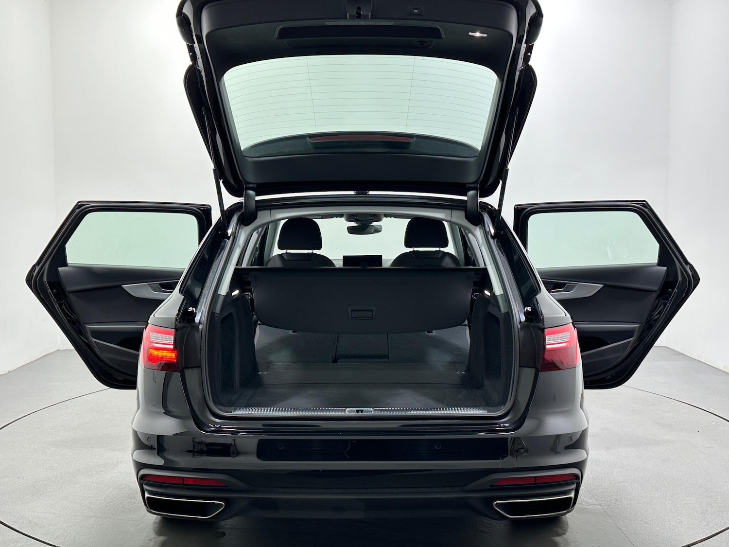 Used Audi A4 Avant for sale - 77424930: Photo 44