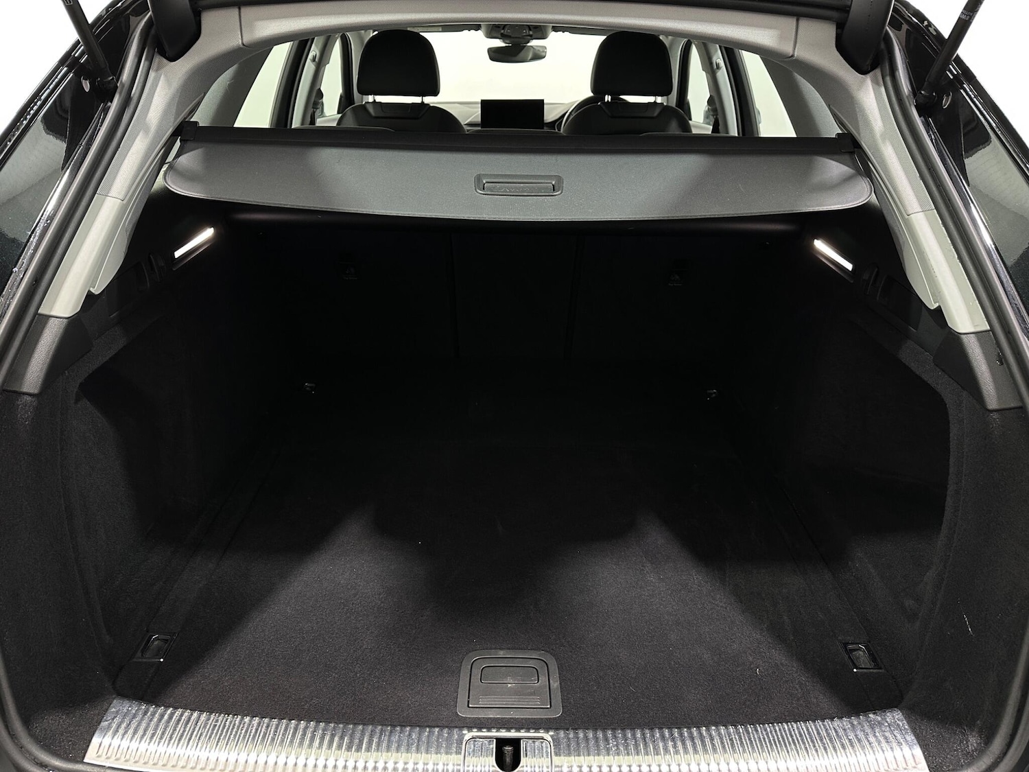 Used Audi A4 Avant for sale - 77424930: Photo 47