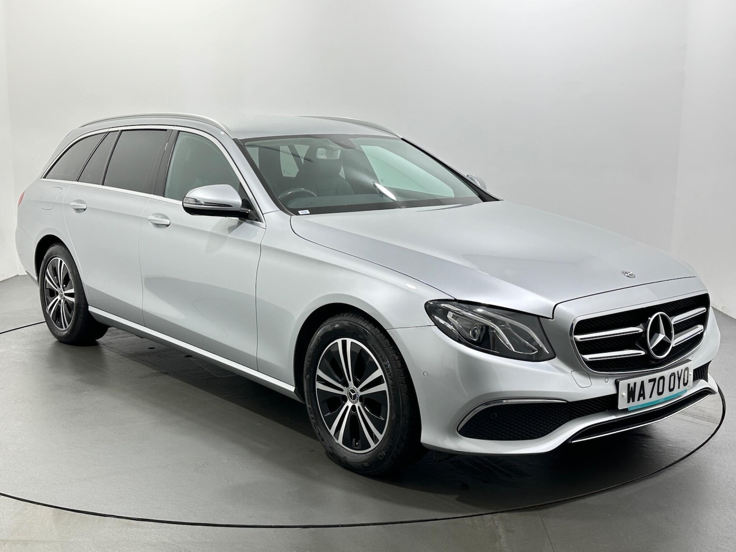 Used Mercedes-Benz E Class 2020 for sale - 76953220: Photo 1