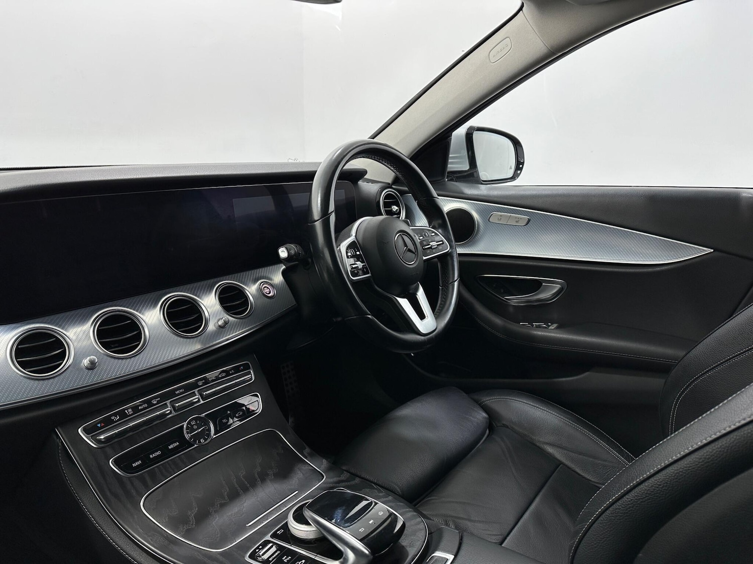 Used Mercedes-Benz E Class 2020 for sale - 76953220: Photo 30