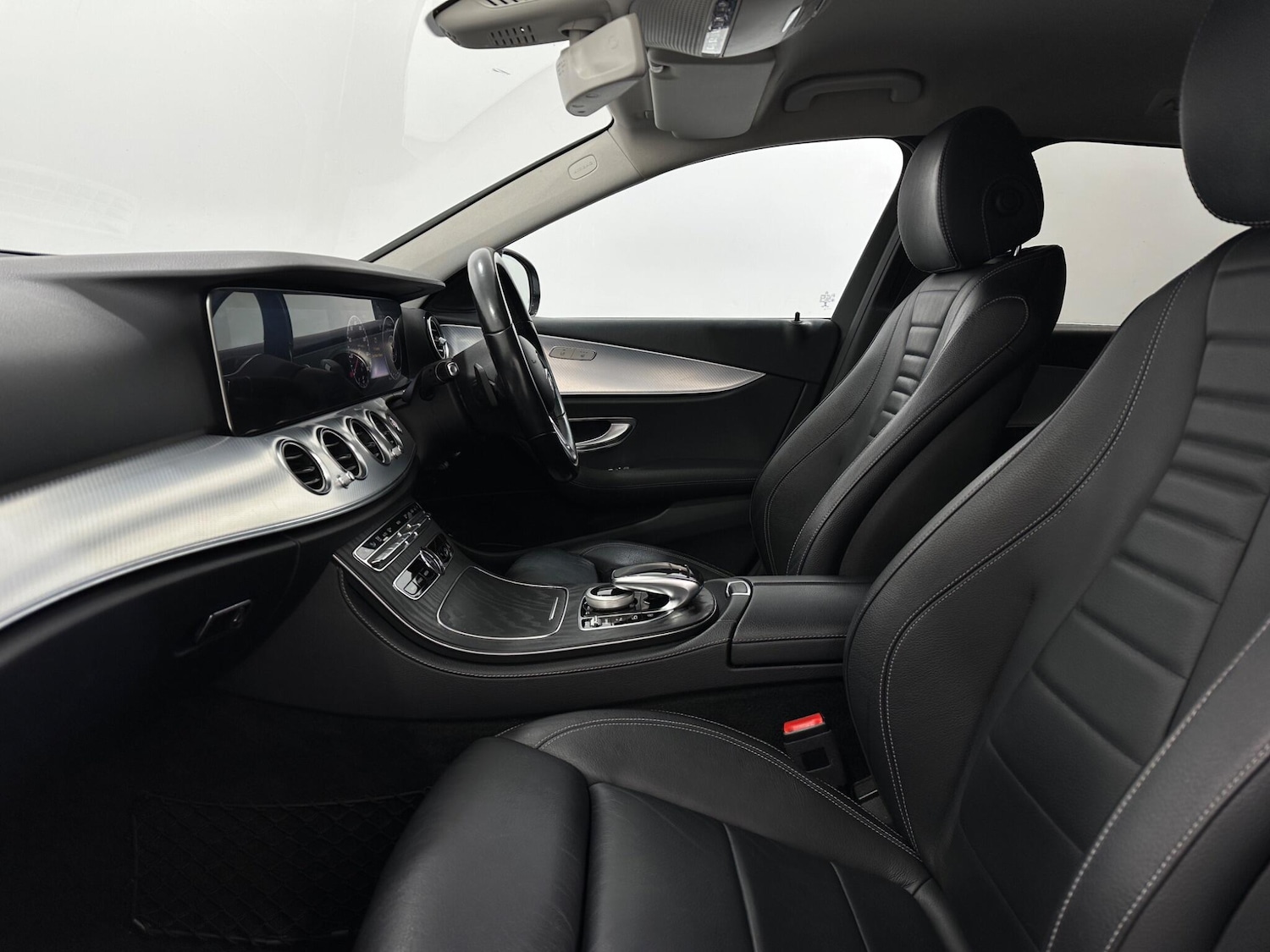 Used Mercedes-Benz E Class 2020 for sale - 76953220: Photo 34