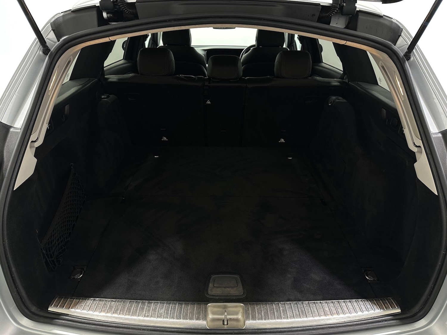 Used Mercedes-Benz E Class 2020 for sale - 76953220: Photo 46