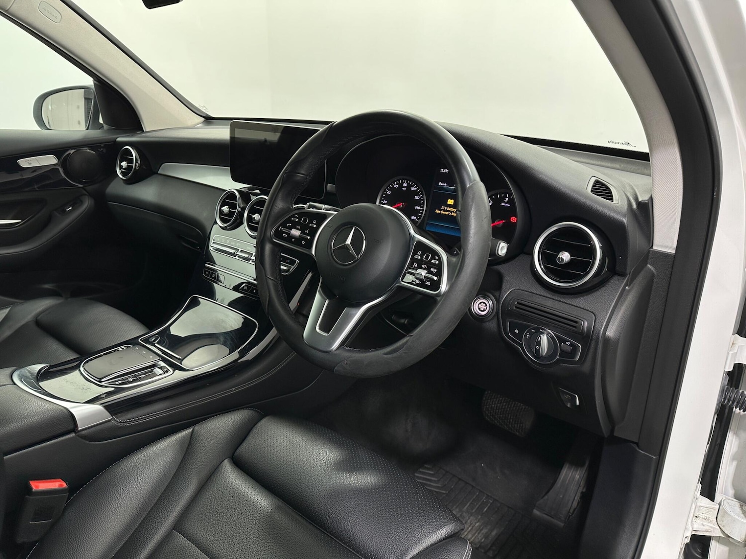 Used Mercedes-Benz GLC 2019 for sale - 76976616: Photo 10