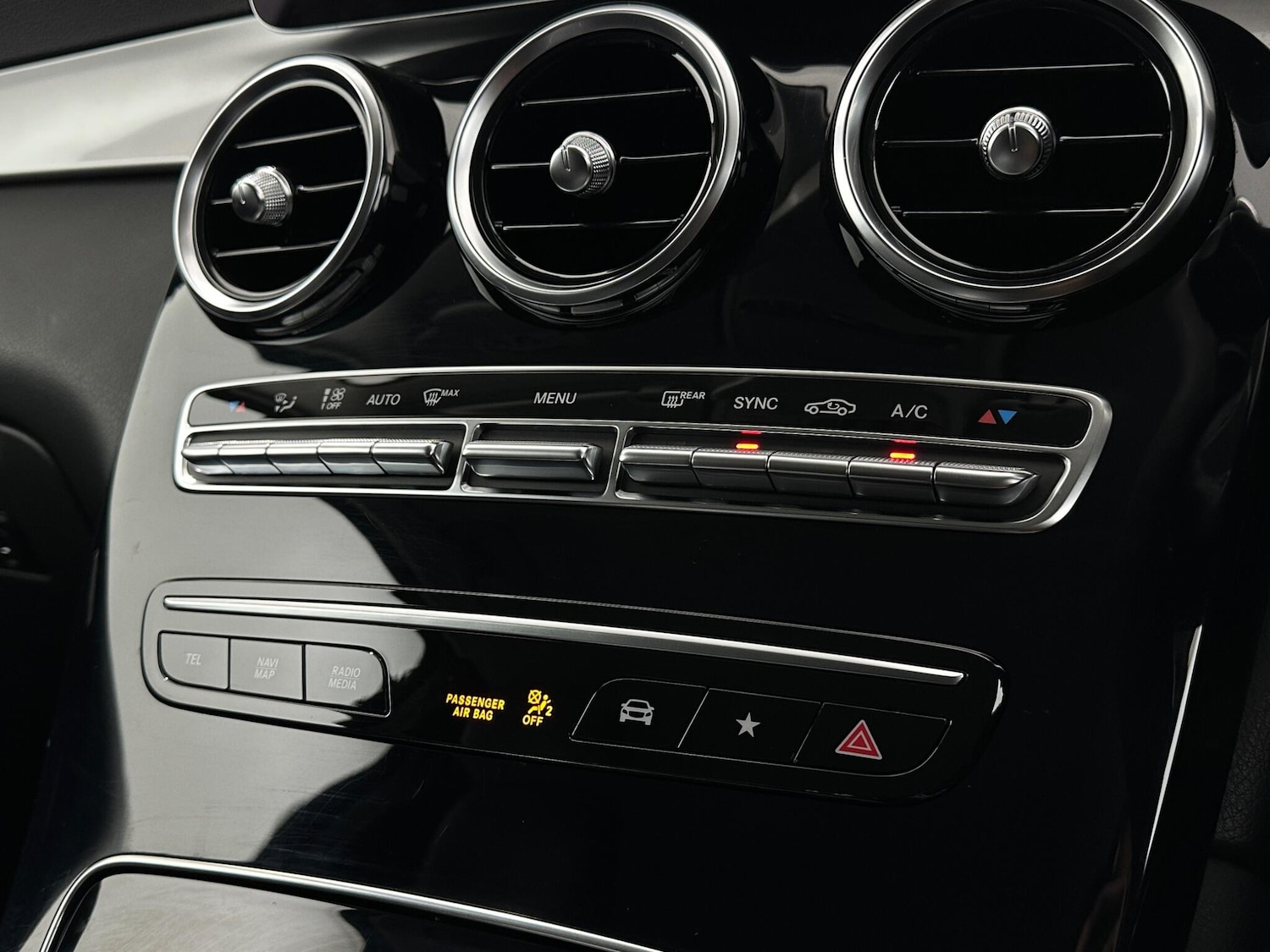 Used Mercedes-Benz GLC 2019 for sale - 76976616: Photo 22