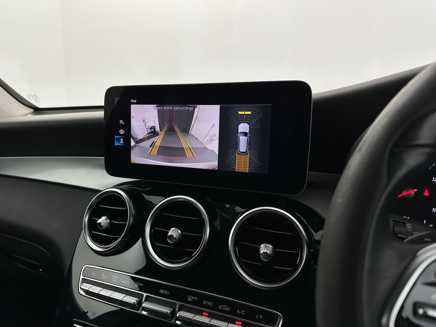 Used Mercedes-Benz GLC 2019 for sale - 76976616: Photo 23