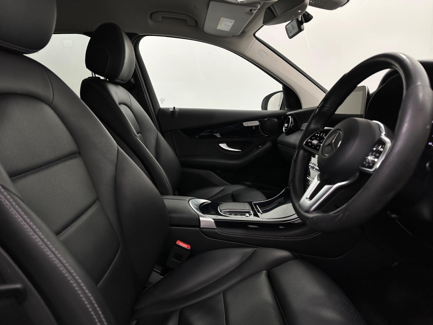 Used Mercedes-Benz GLC 2019 for sale - 76976616: Photo 31