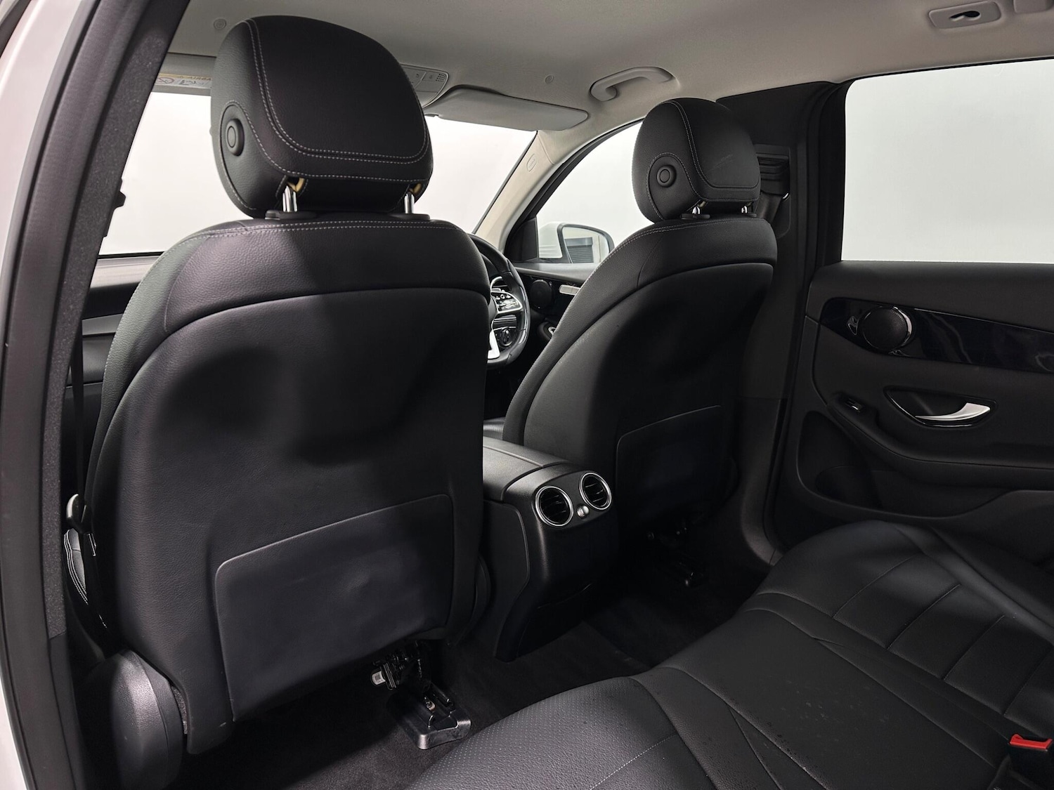 Used Mercedes-Benz GLC 2019 for sale - 76976616: Photo 37